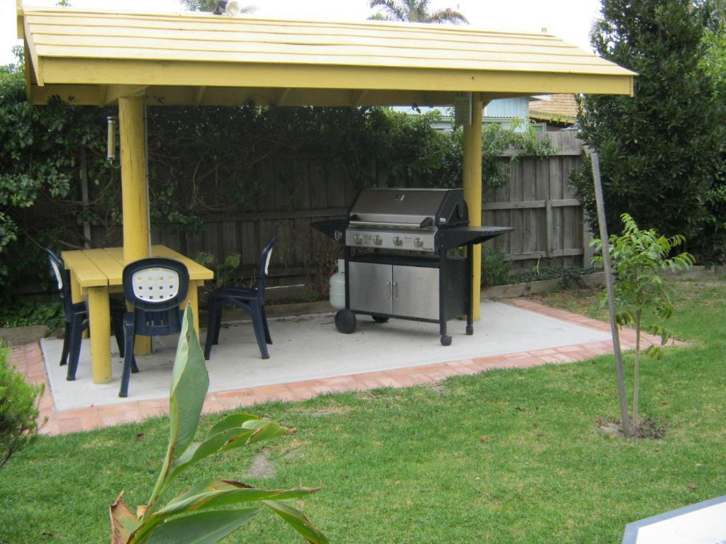 Lakes Entrance Holiday Units Aparthotel Exterior photo